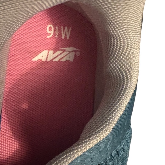 AVIA WOMENS ATHLETIC SNEAKERS SIZE 9 1/2 WIDE - Picture 4 of 4